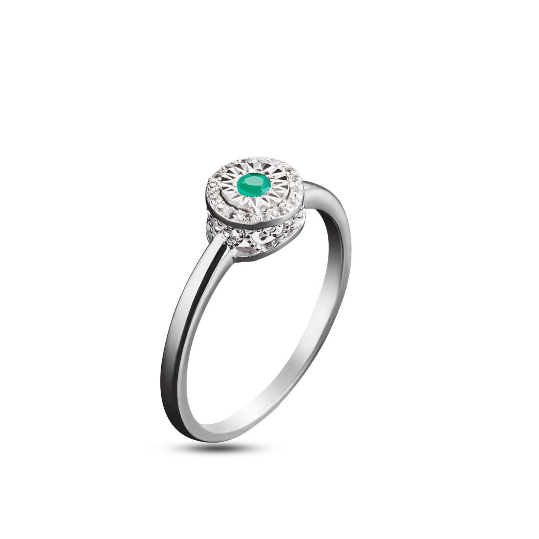 White Topaz &amp; Emerald Ring