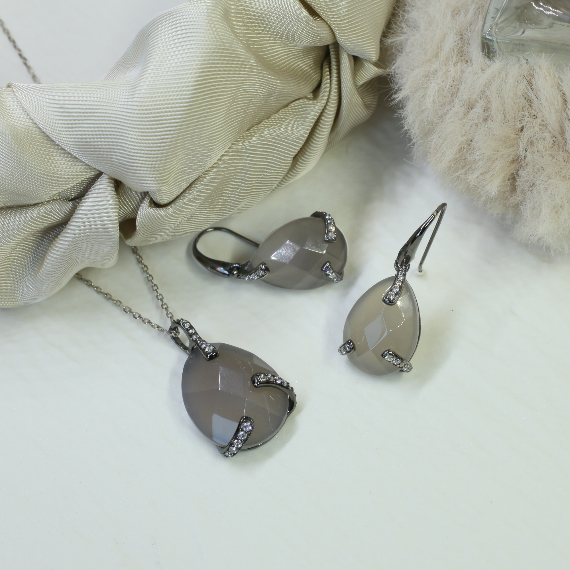Abyssal Earrings