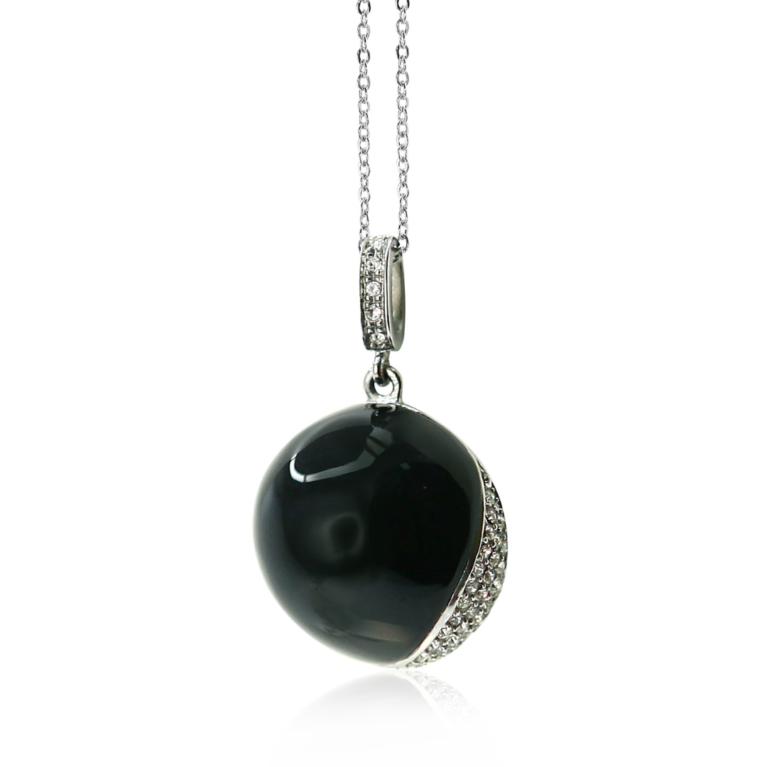 Amell Necklace