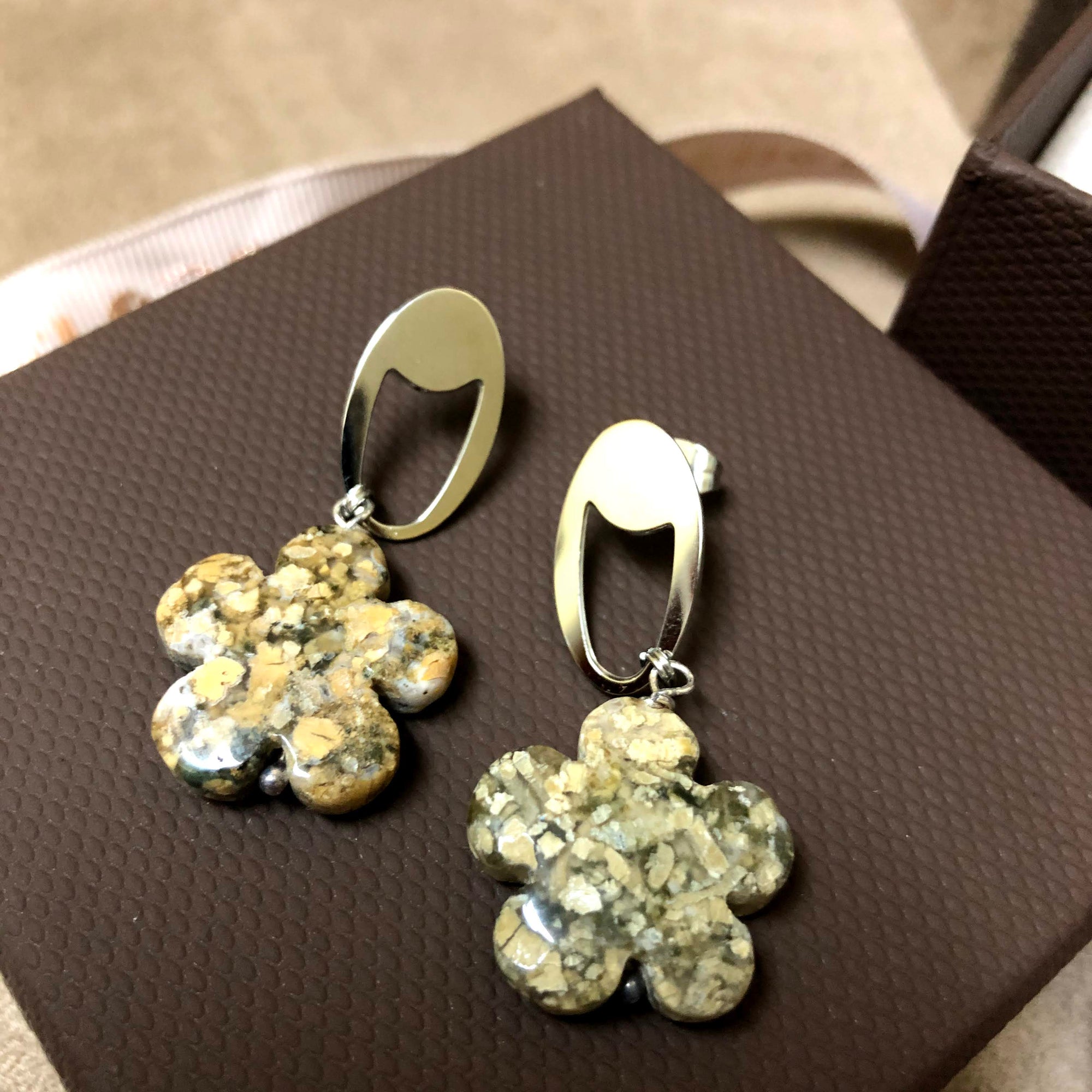 Oxeye Daisy Earrings